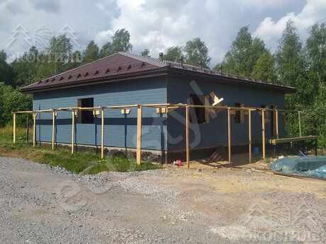 Дом 9х9 м с террасой каркас